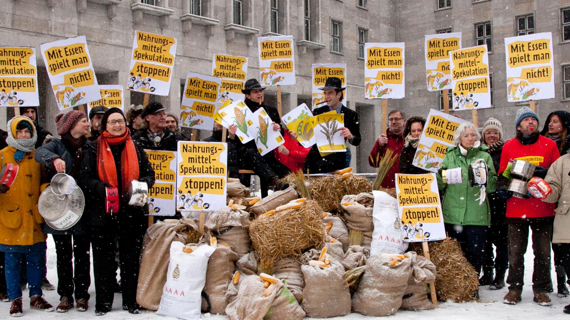 Protest: Mit Essen spielt man nicht!