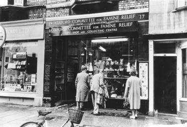 Oxfam-Shop in der Broad Street in Oxford 