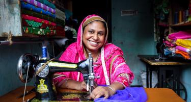 Textilarbeiterin Shabana aus Bangladesch Textilarbeiterin Shabana aus Bangladesch