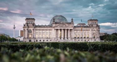 Der Deutsche Bundestag in Berlin Der Deutsche Bundestag in Berlin