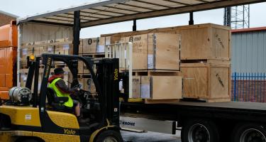 Oxfam verschickt 24 Tonnen Wasserequipment in die Ukraine. Oxfam verschickt 24 Tonnen Wasserequipment in die Ukraine.